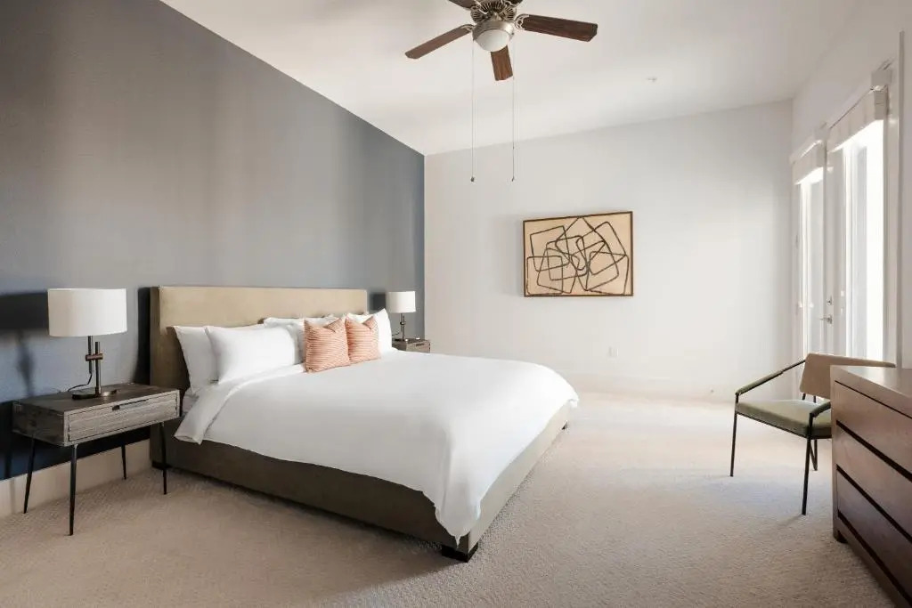 Charming Museum District Suites by Sonder