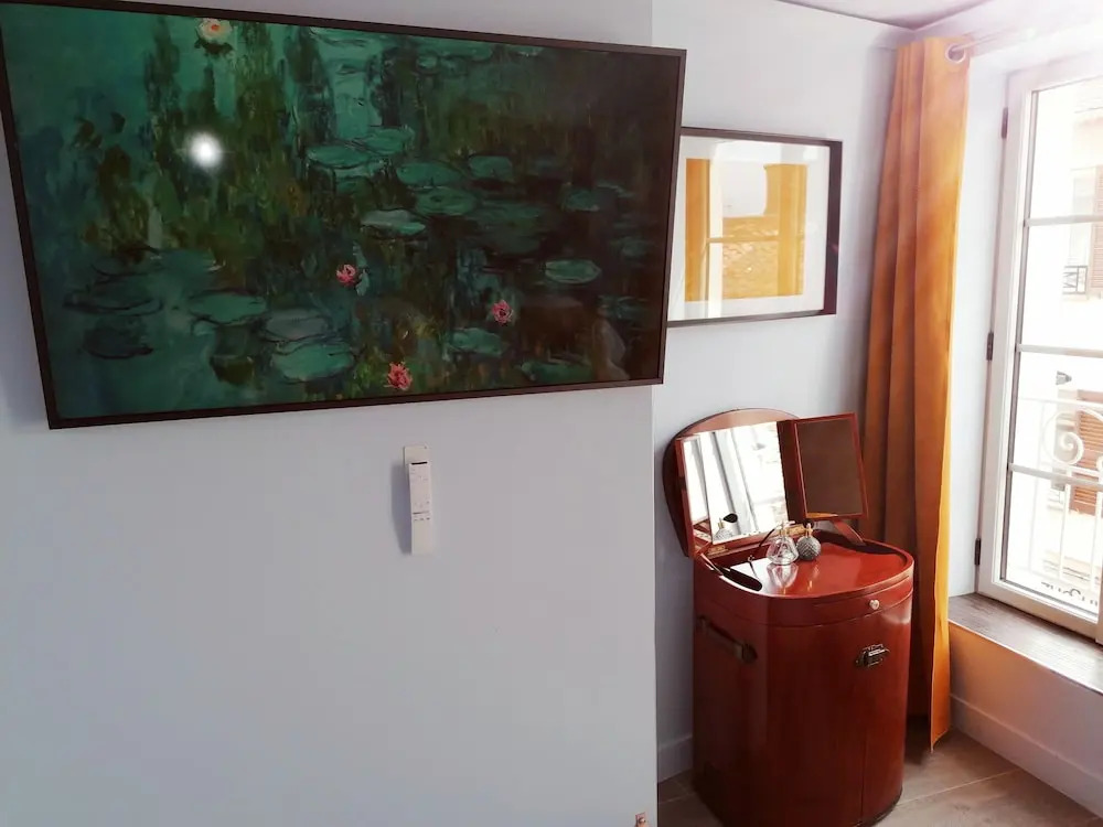 Votre Hotel Prive