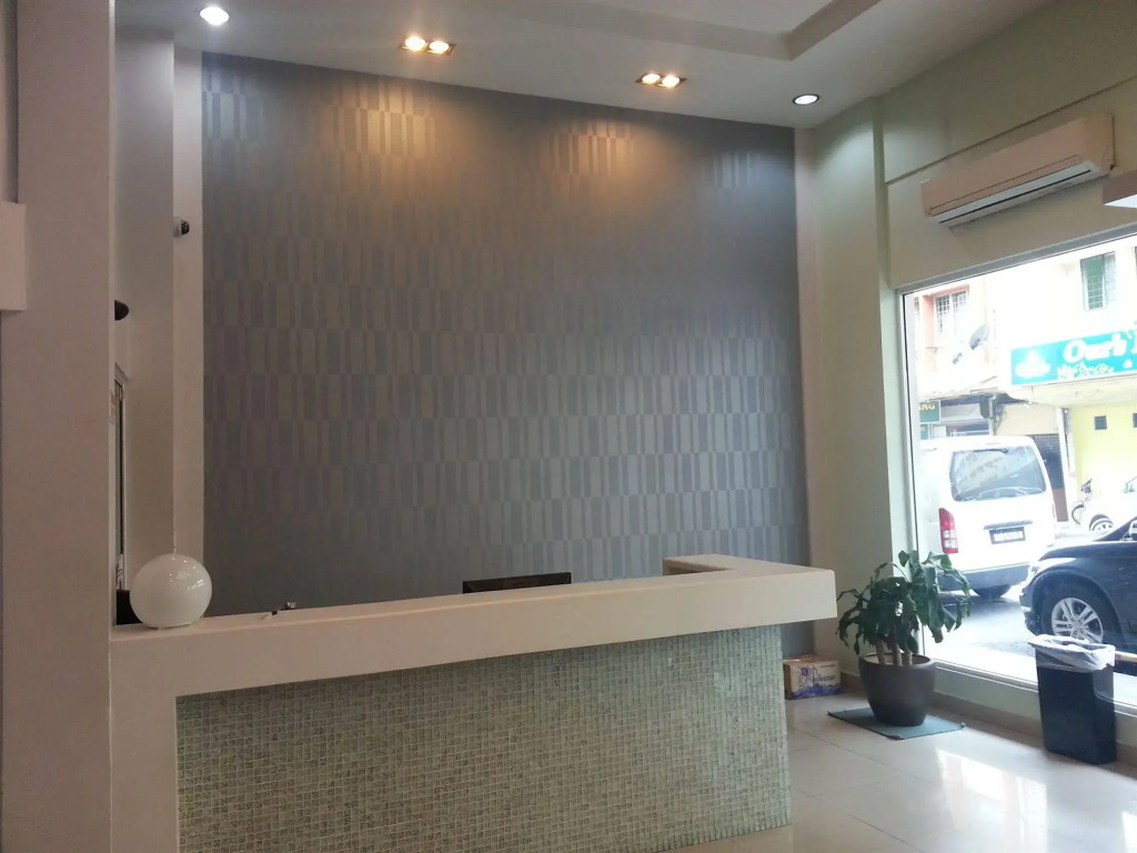 Maxim Hotel