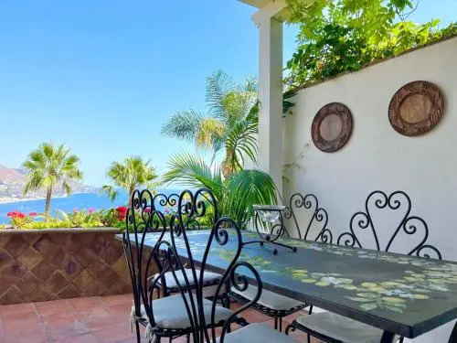 VILLA LOU TAORMINA Exclusive Private Villa with Private Pool
