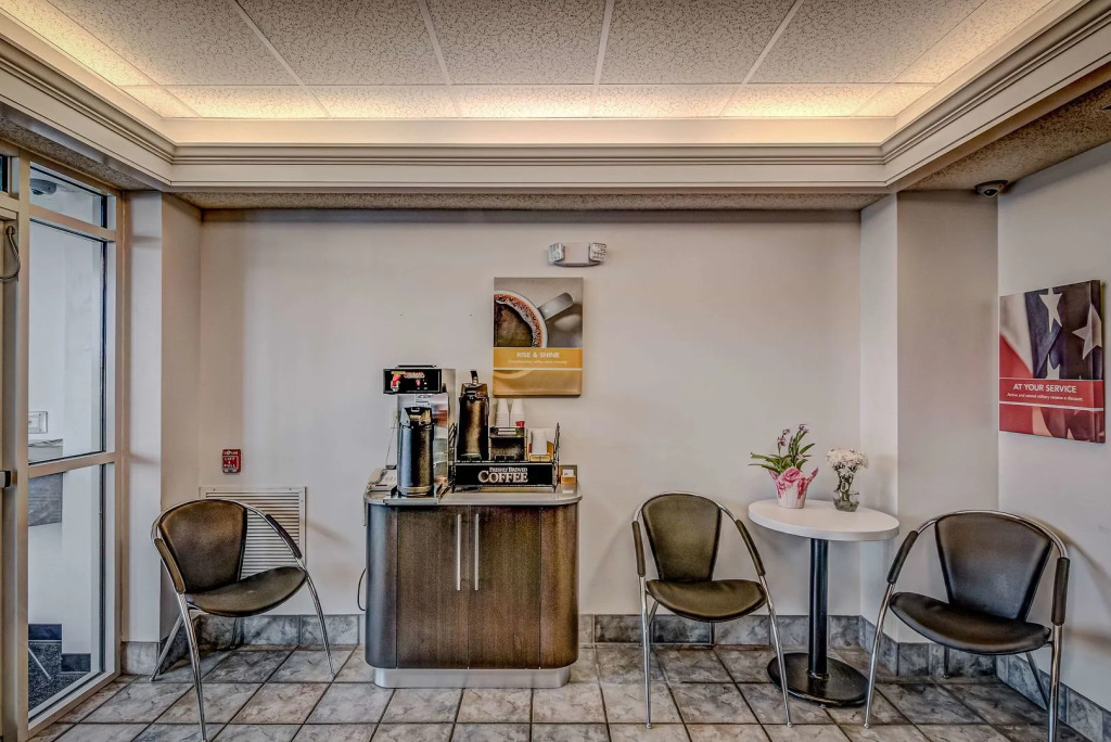 Motel 6 Menomonie