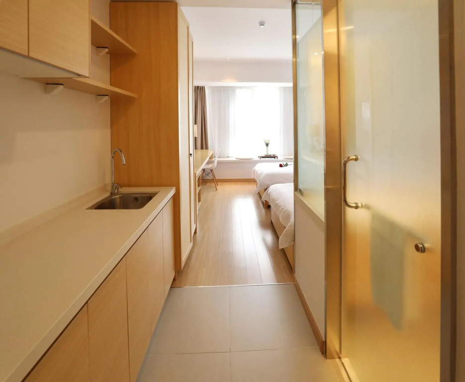 Starway Hotel (Kunming Dianchi Wanda Plaza)