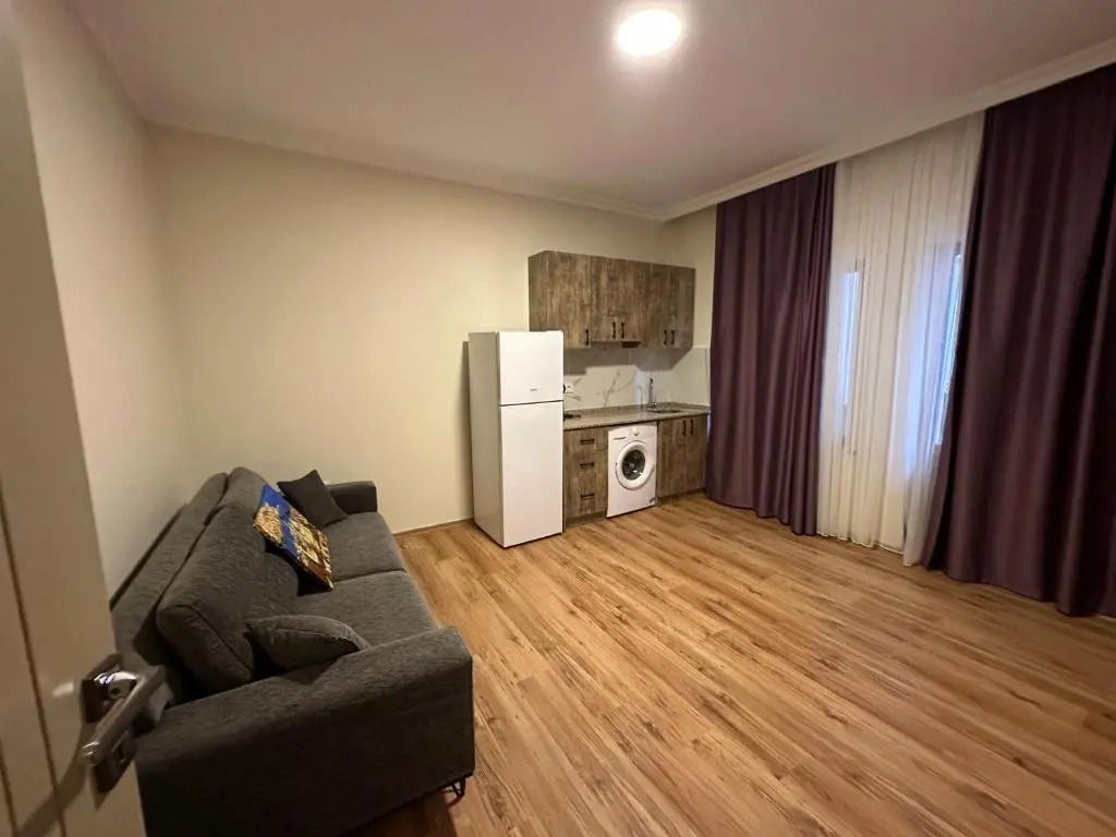 Roj Suite