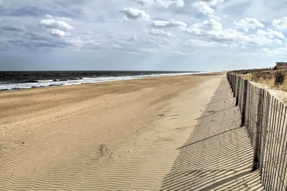 Idyllic South Bethany Home w/ Private Beach Access