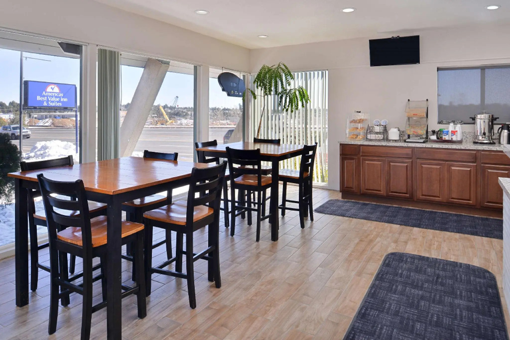 Americas Best Value Inn and Suites Flagstaff