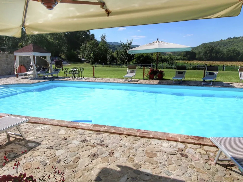 Cottage in Todi with Pool and Sauna