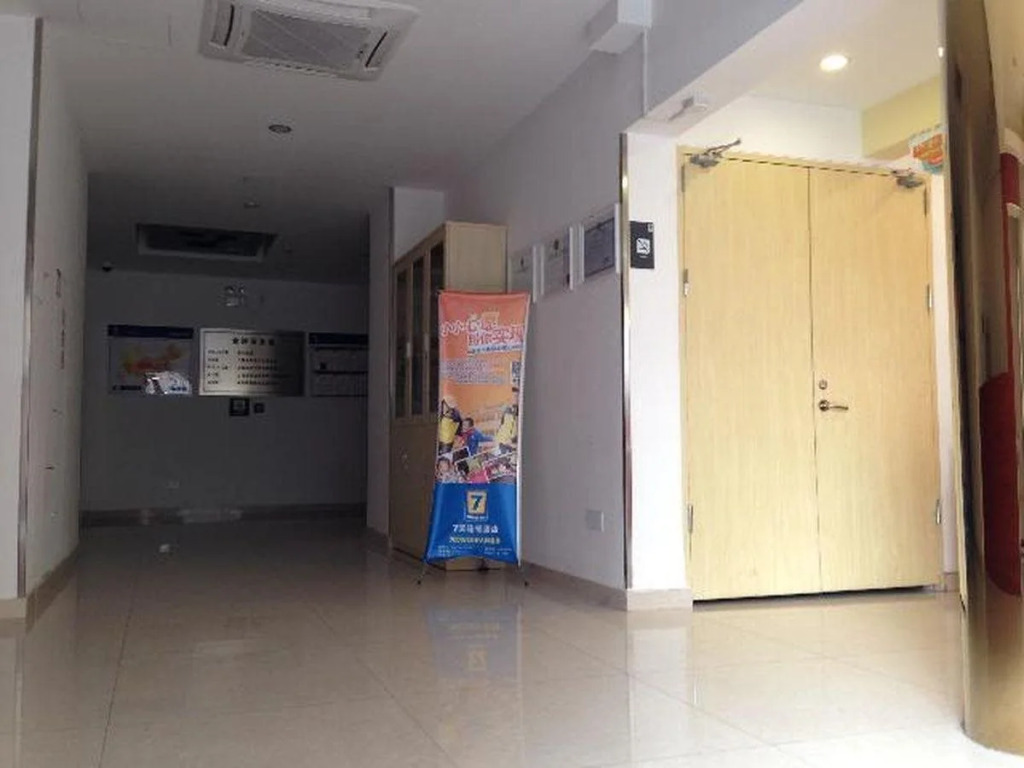 7 Days Inn Shanghai Caoan Road Textile Market Fengzhuang Branch
