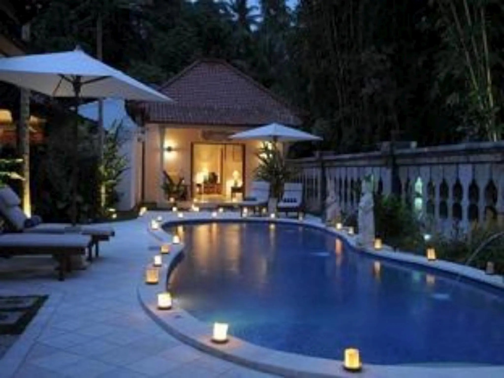 Tirta Ayu Hotel and Restaurant