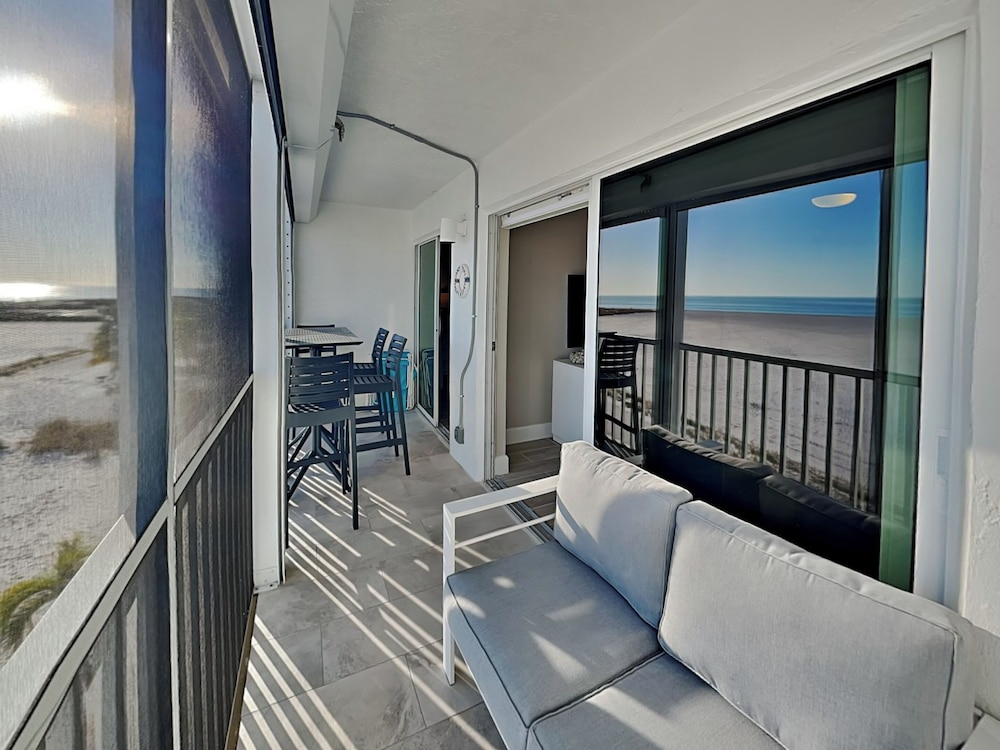 Castle Beach 303
