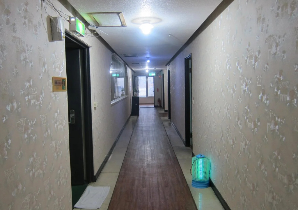 Aiwa Hotel Tainan