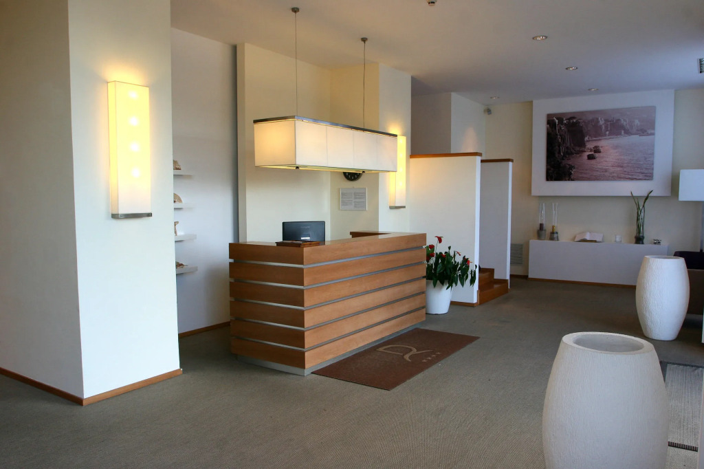 Rota Suites