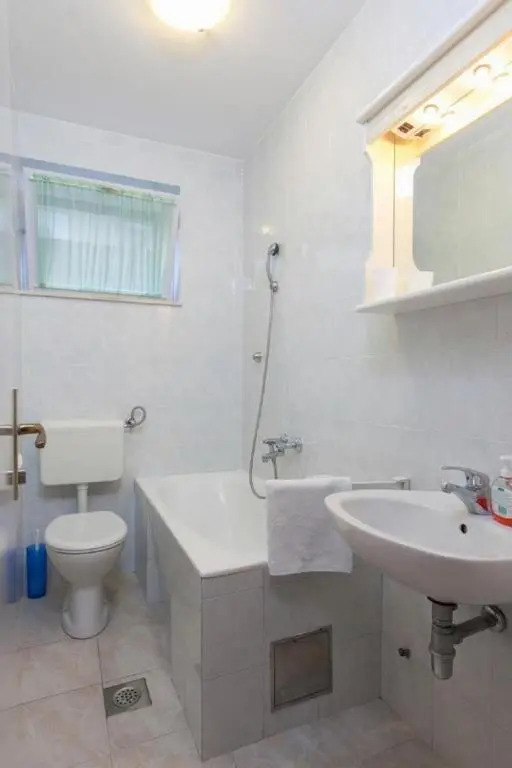 Apartments Nataša - 100m from sea
