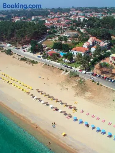 Tara Beach Hotel