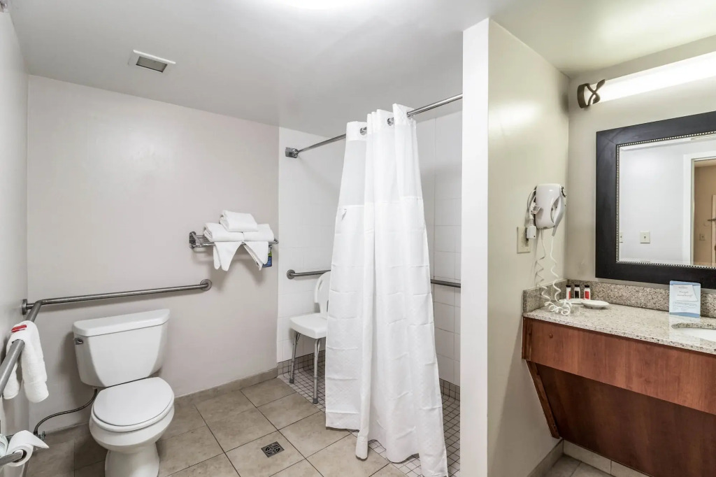 Studio 6 Suites Jacksonville, NC - Camp LeJeune