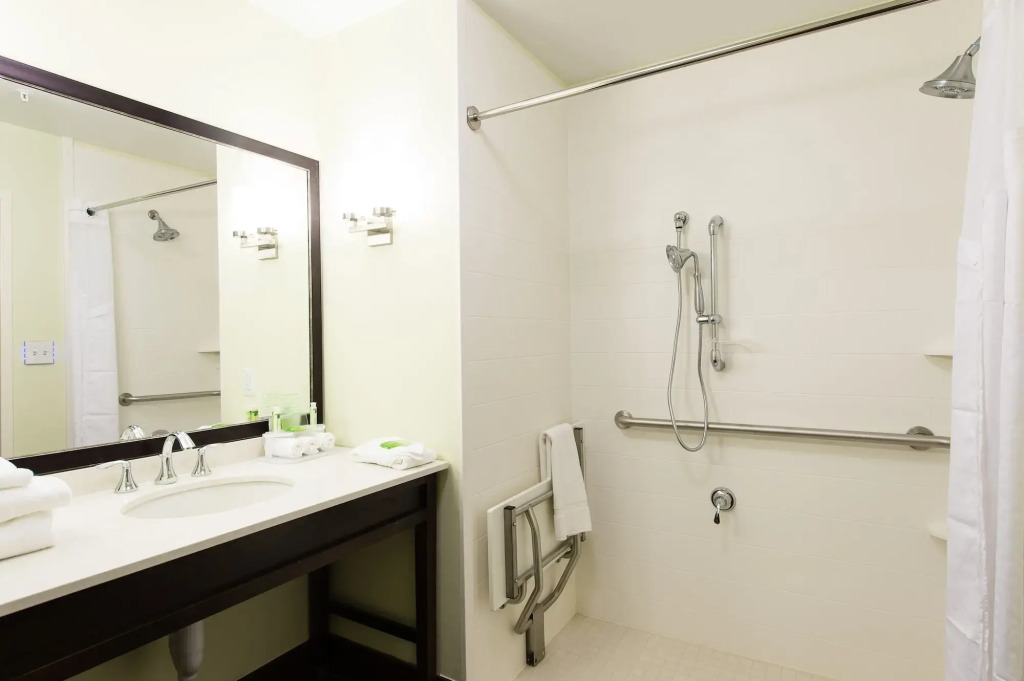 Holiday Inn Express & Suites Aiken by IHG