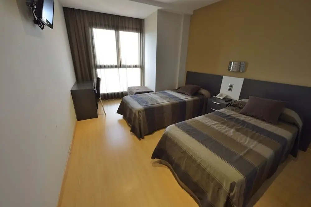 Hotel Ciutat dAmposta