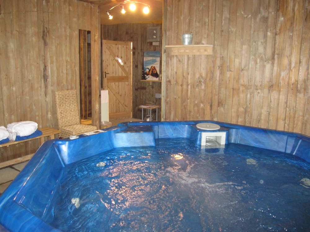 Somerset Country Escape - Luxury barns with hot tubs