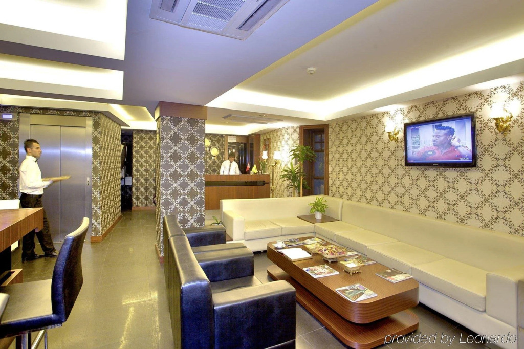 Atik Palas Hotel