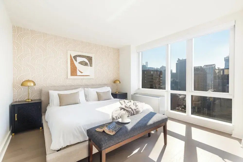 2 bedroom luxury Empire State VIEW