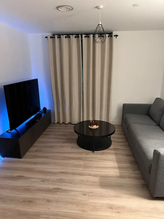 Cozy 1 bed Apartmrnt Luton Airport