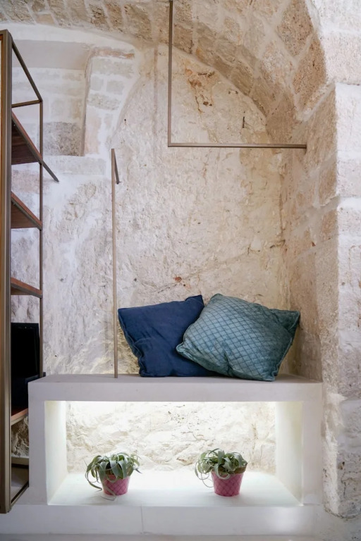 Vico Bianco Raro Smart Rooms Collection