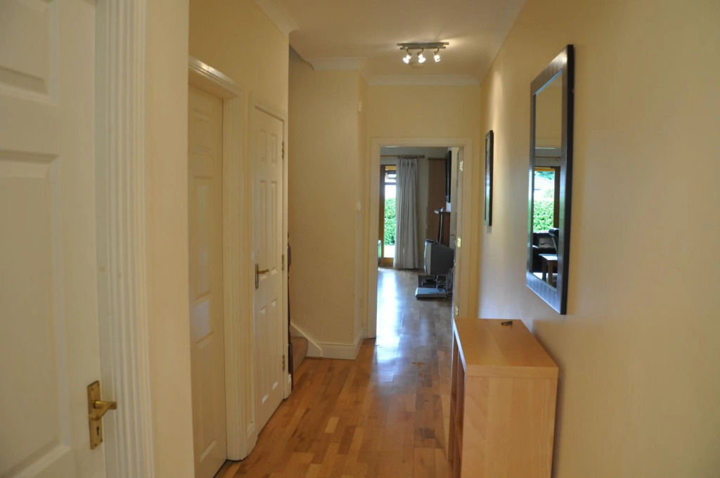 Heyward Mews Sleeps 6