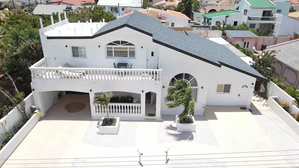 Palm Beach Vacaysuites - Palm Suite 100m2