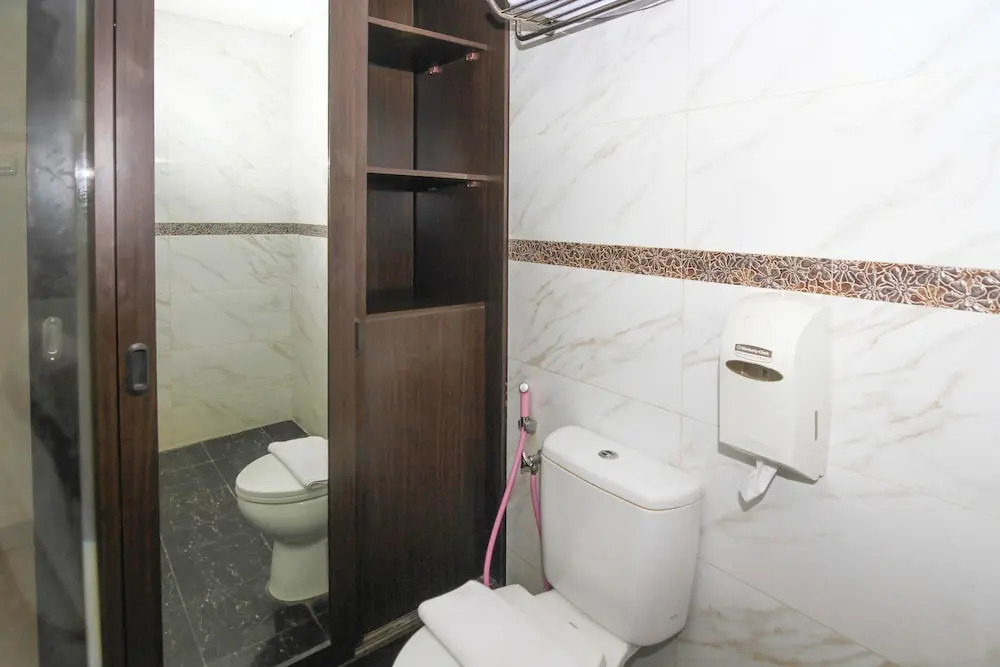 巴厘岛登巴萨艾里萨努尔新路伍拉赖402号酒店(Airy Sanur Bypass Ngurah Rai 402 Bali)