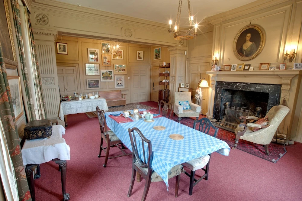 Kelly House Country B&B