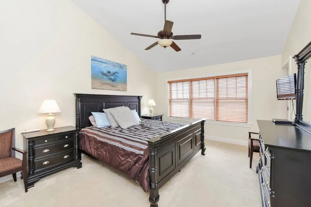 Sunburst 104 - 4 Br Townhouse
