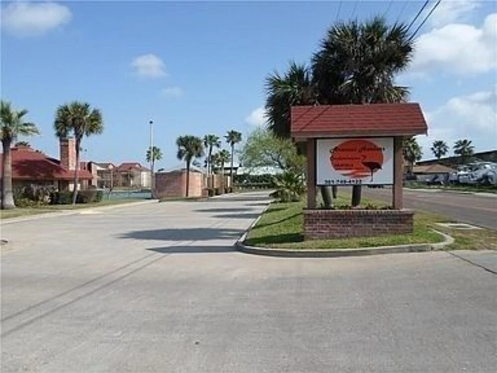 Hipnautic 2 Bedroom Condo