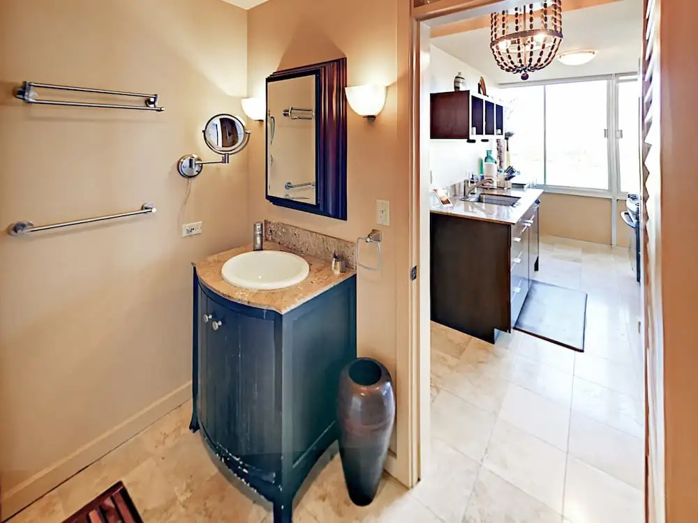 Waikiki Getaway - Studio Condo