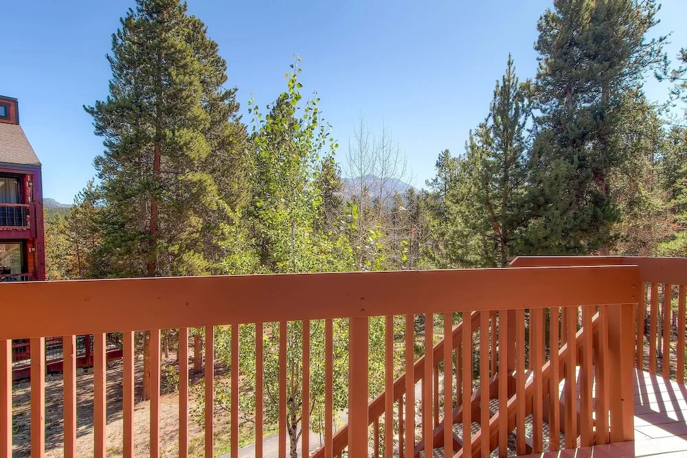 Winterpoint Townhomes by Ski Country Resorts