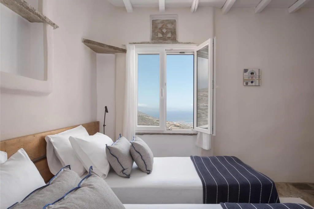 Morfes Luxury Apartments