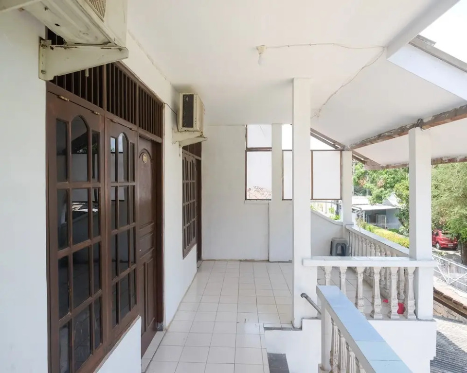 RedDoorz near Plaza Ambarrukmo Yogyakarta