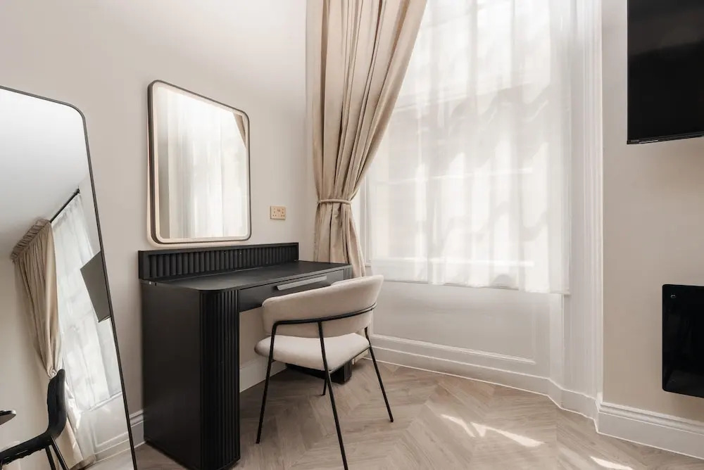 Bold St Aparthotel Book Individually or Book 8