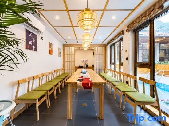 Beijing Shicheng Yunqi B&B (Qinglianggu Scenic Area Branch)