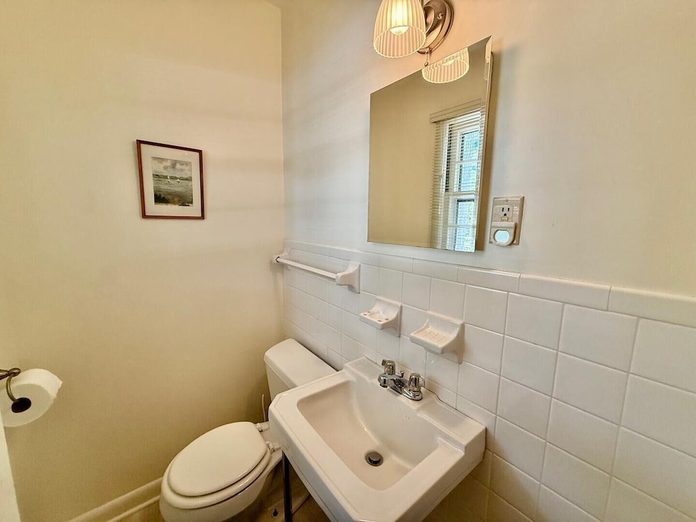 Henlopen Avenue 66