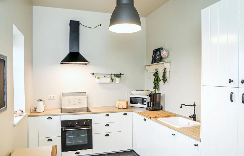 Awesome Home In Stavele With Wifi
