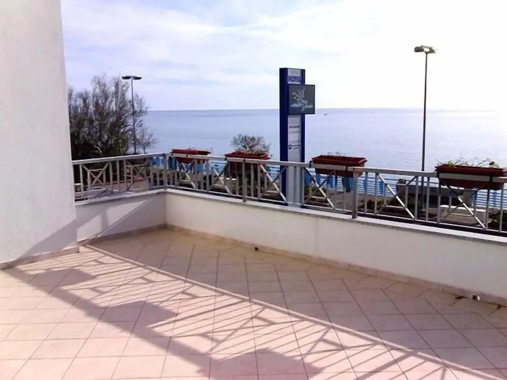 Sea Garden Hotel