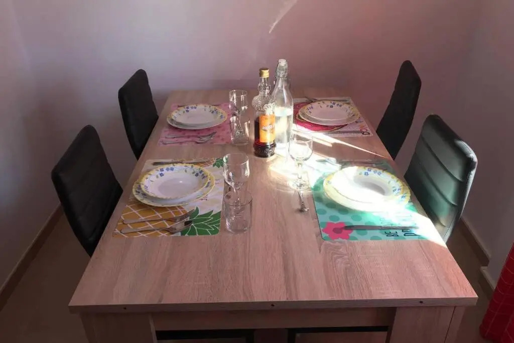 “SMILE NERJA” chic apartment with WIFI, 4 guests