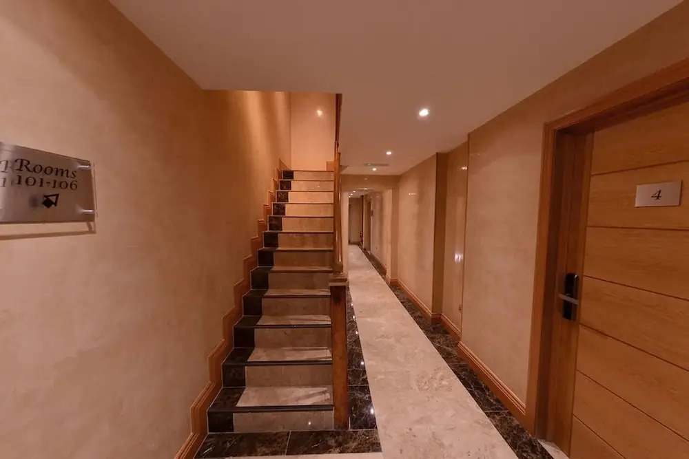 Arlo Apartments