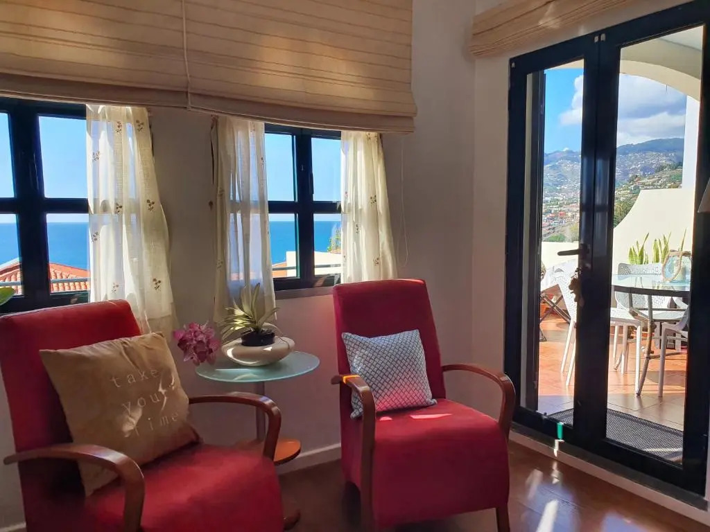 Luzia's Apartment - 2 Bedroom Apartment Sleeps 4