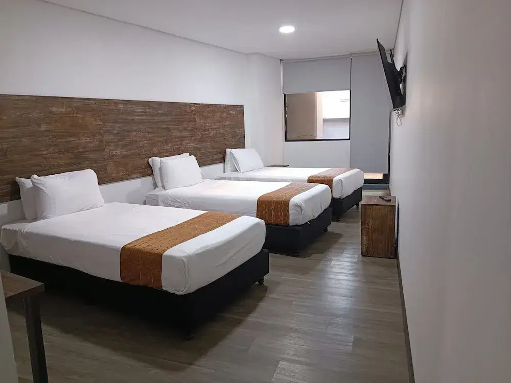 HOTEL AMERICAN VISA CORPORATE