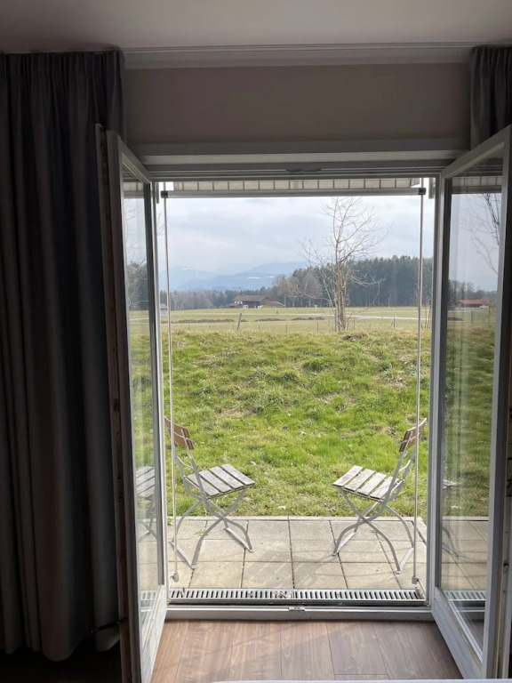 Отель Coffee Fellows Hotel Irschenberg Sud