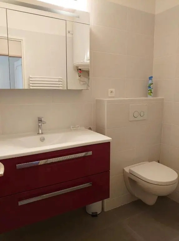 3PA45 - Très confortable T2 avec terrasses dans résidence avec piscine et parking