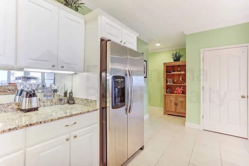 241 S Fletcher Ave
