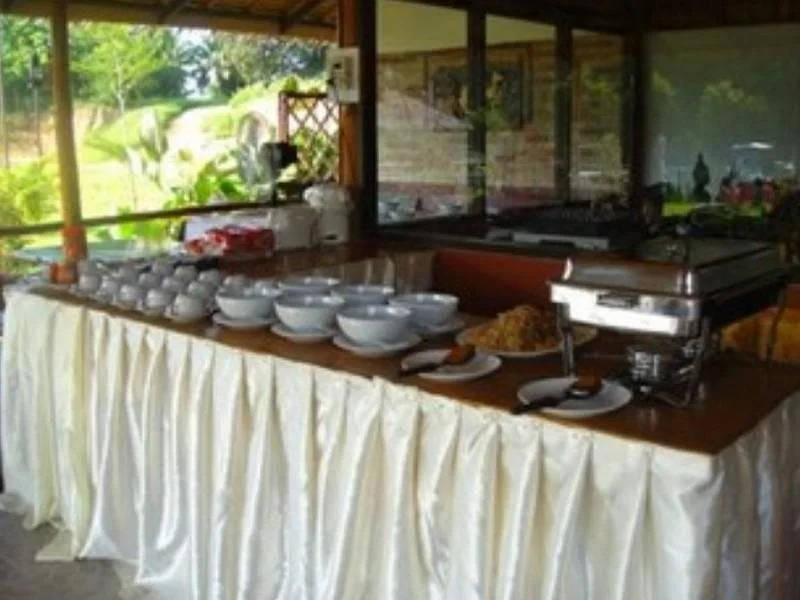 Archa Buri Resort