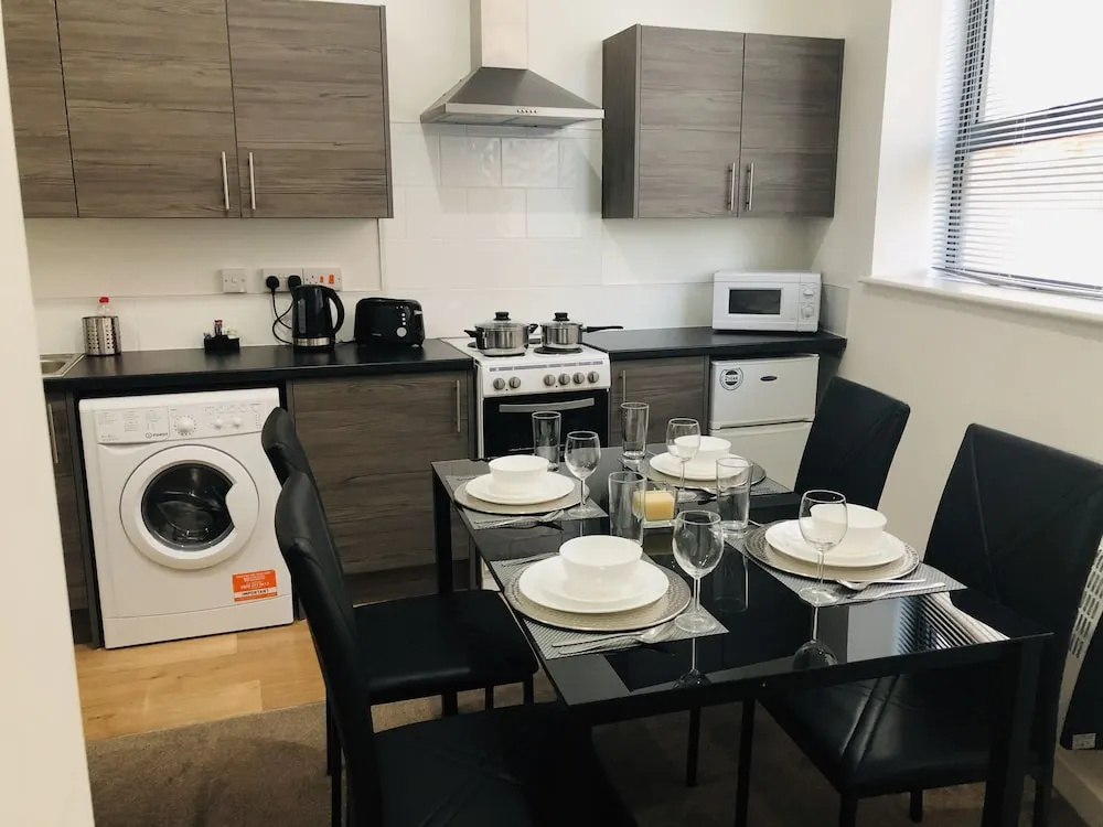 Showcase Apartments - Highcross House Apart Hotel