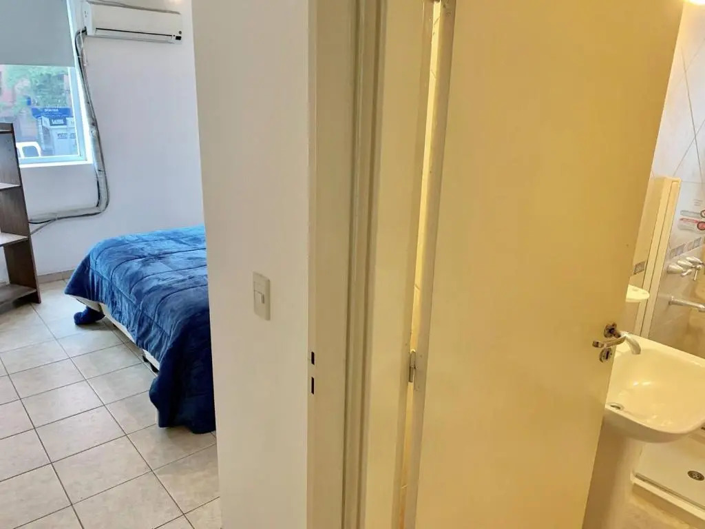 Depto de 1 dormitorio en Blvd. San Juan cerca de La Cañada